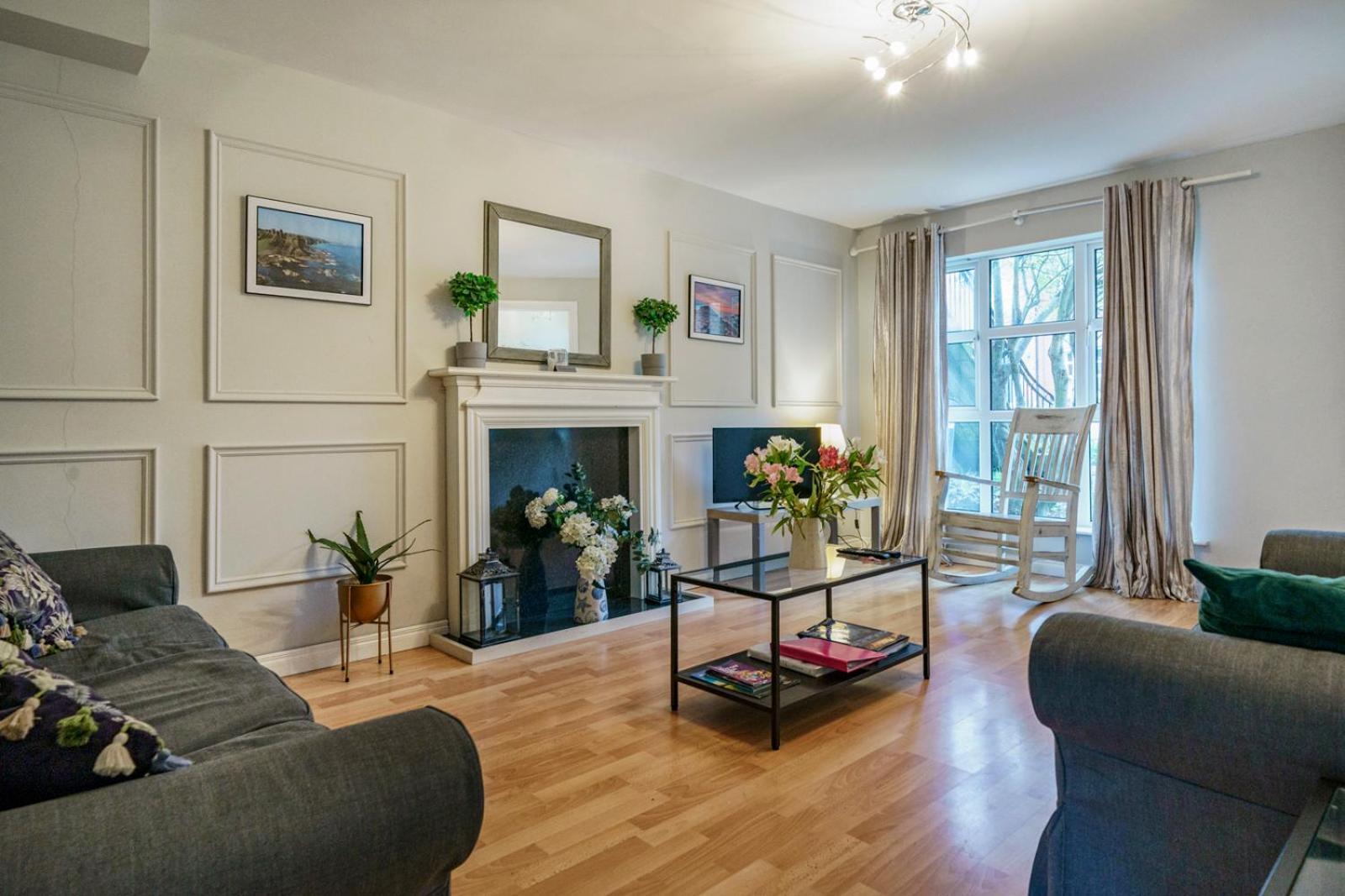 Close To City Centre Stylish 3 Bedroom House 벨파스트 외부 사진